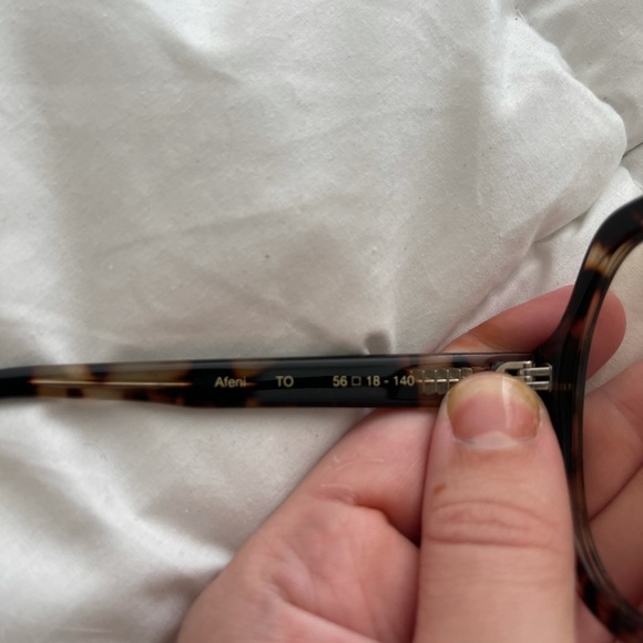 Zac Posen- Afeni Sunglasses - Picture 7 of 7